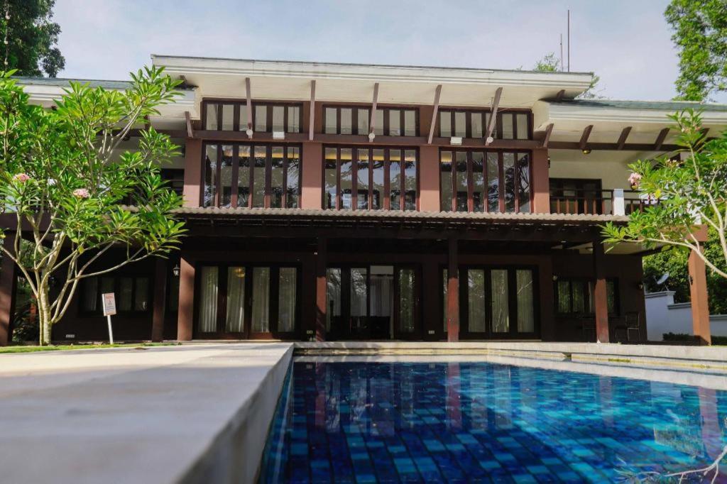 Taman Dayu Golf Club And Resort Prigen Buitenkant foto